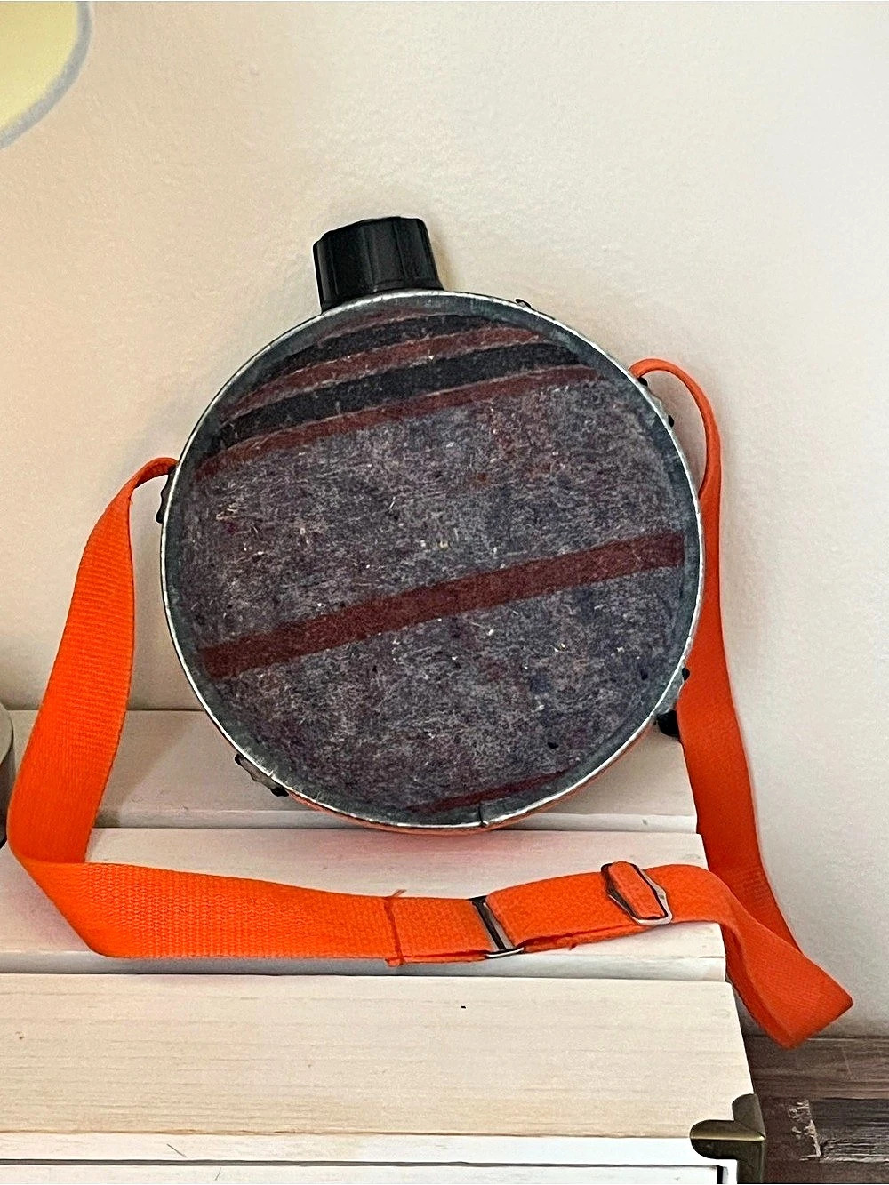 Mirro 2 Quart Aluminum Canteen Vintage Round Travel Flask in Gray Wool